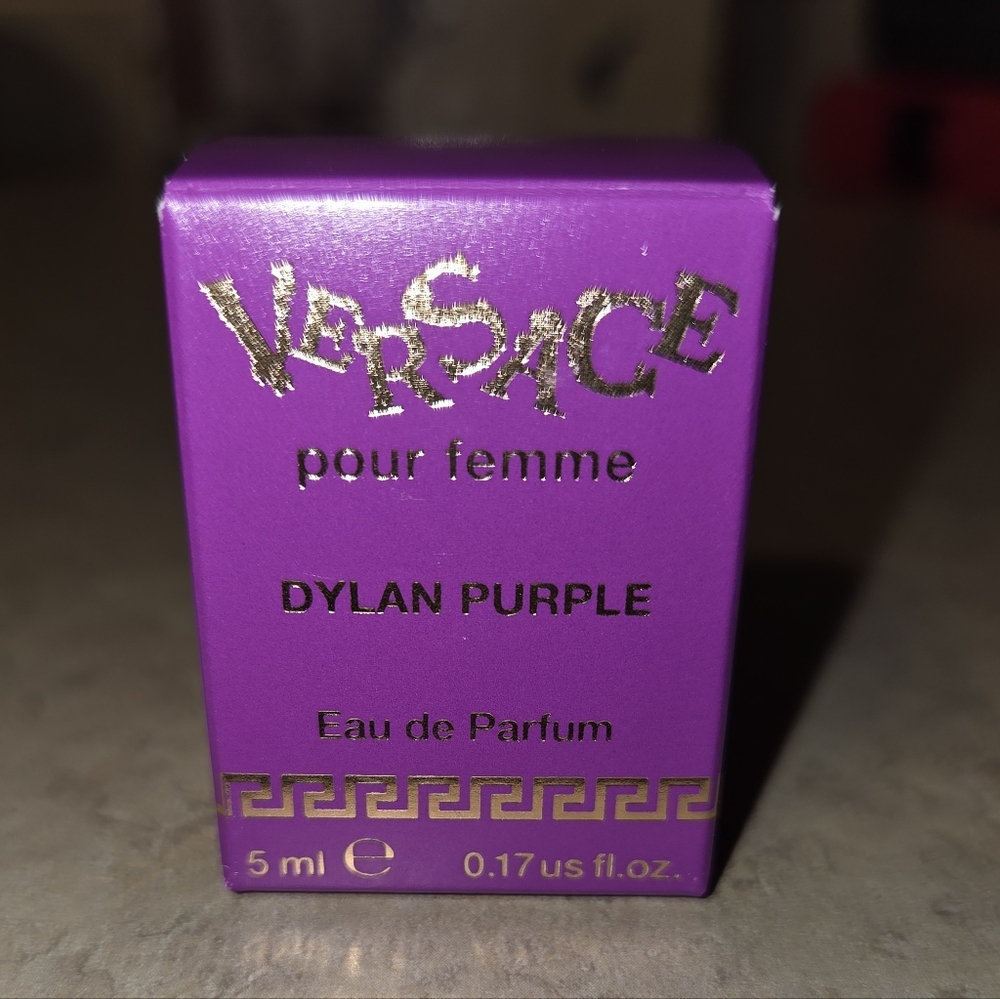 Versace Pour Femme Dylan Purple Eau de Parfum Mini .17 oz 5ml